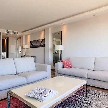 Апартаменты 16 Quai Saint-pierre *